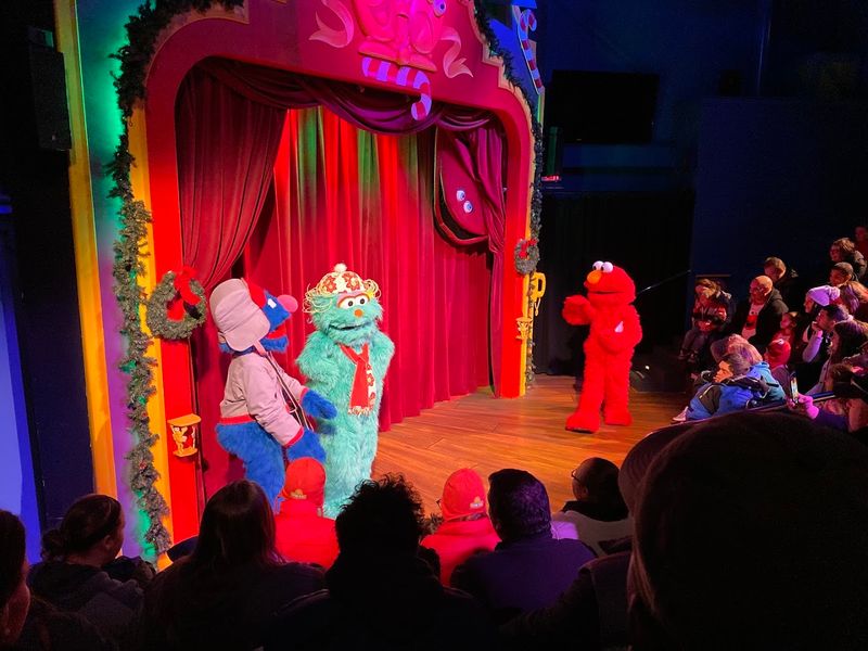 Dine With Elmo and Friends Experience