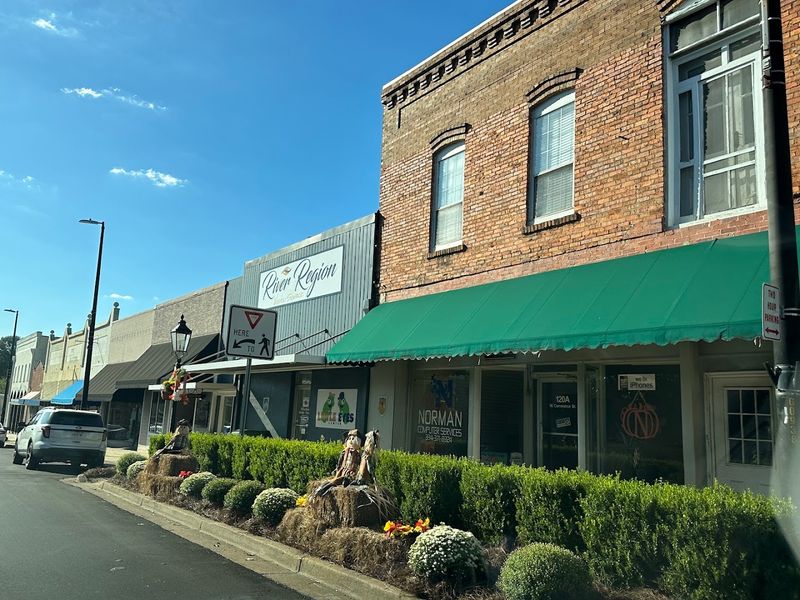 Dining Local: Southern Food Culture in Greenville