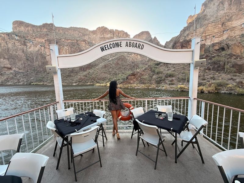 Dinner Cruise Experience Worth Every Single Penny Dinner Cruise Experience Worth Every Single Penny