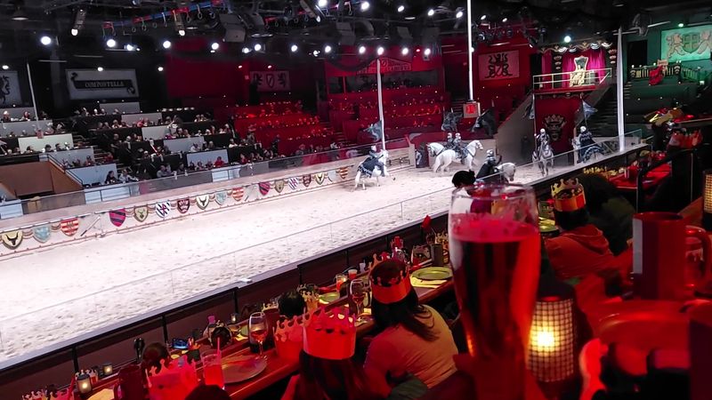 Drinks, Bars, and the Famous Souvenir Cup