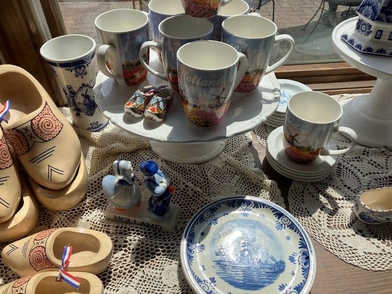 Dutch Gifts and Imported Treats to Take Home