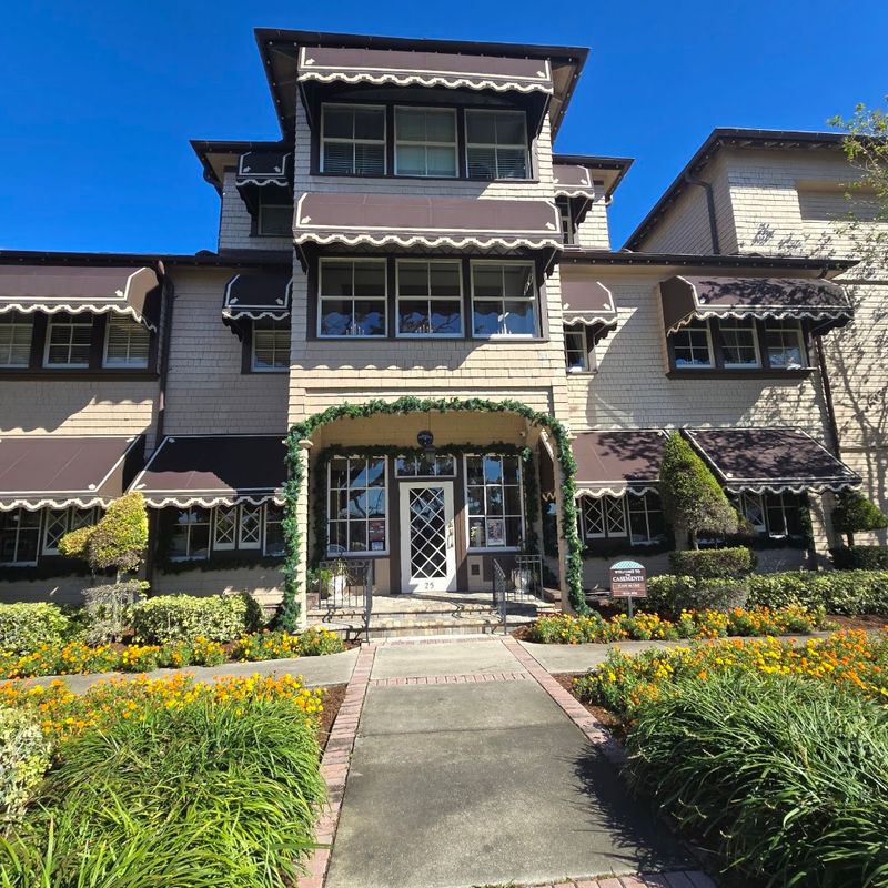 Easy Parking and a Stress-Free Visit From Start to Finish Easy Parking and a Stress-Free Visit From Start to Finish