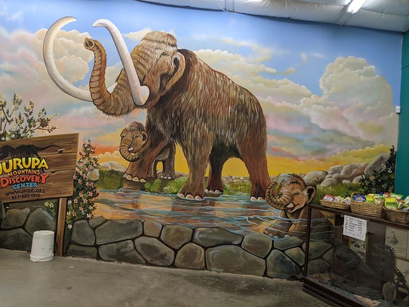 Eddie the Mammoth — The Famous Freeway Icon Eddie the Mammoth — The Famous Freeway Icon