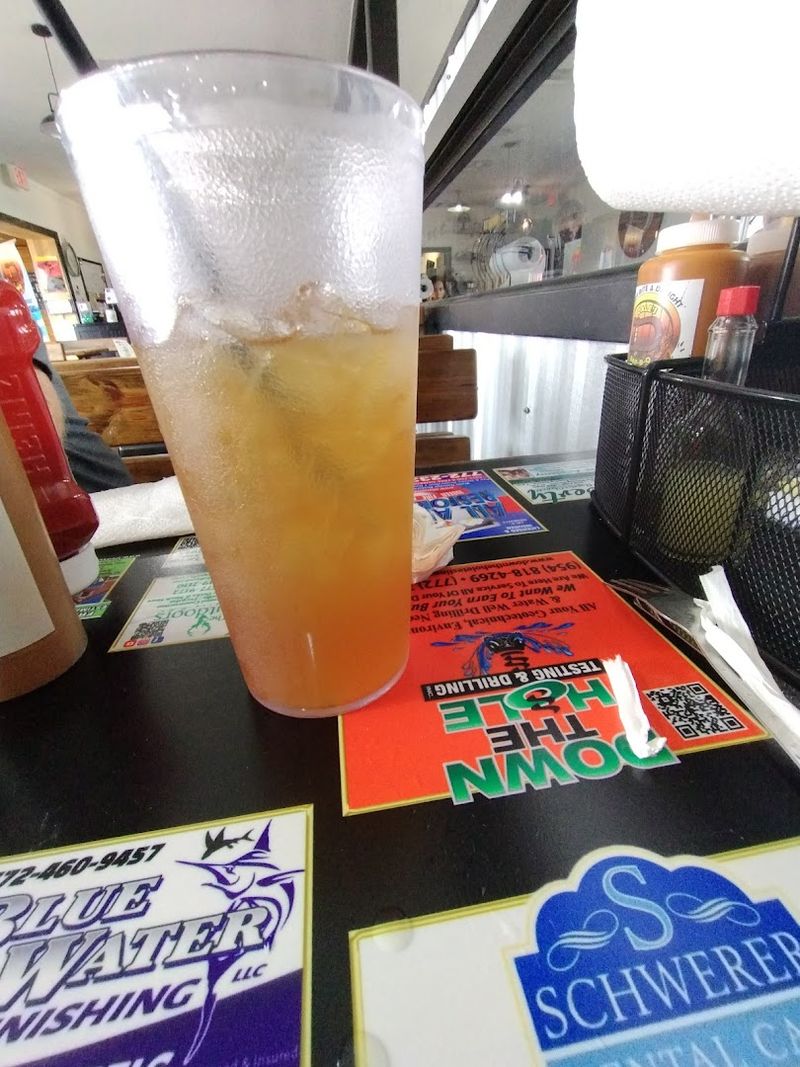 Endless Glasses of Sweet Tea Endless Glasses of Sweet Tea