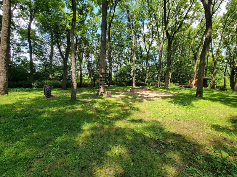 Excellent Tree Coverage That Beats the Summer Heat