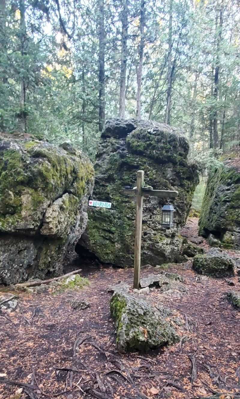 Exploring the Nearby Dolimate Mine History Exploring the Nearby Dolimate Mine History