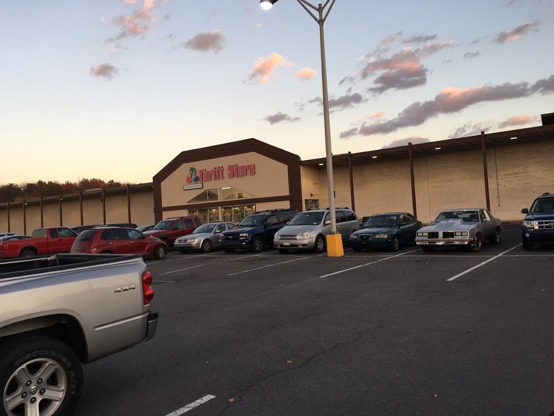 Extended Hours Mean You Can Shop Day or Night