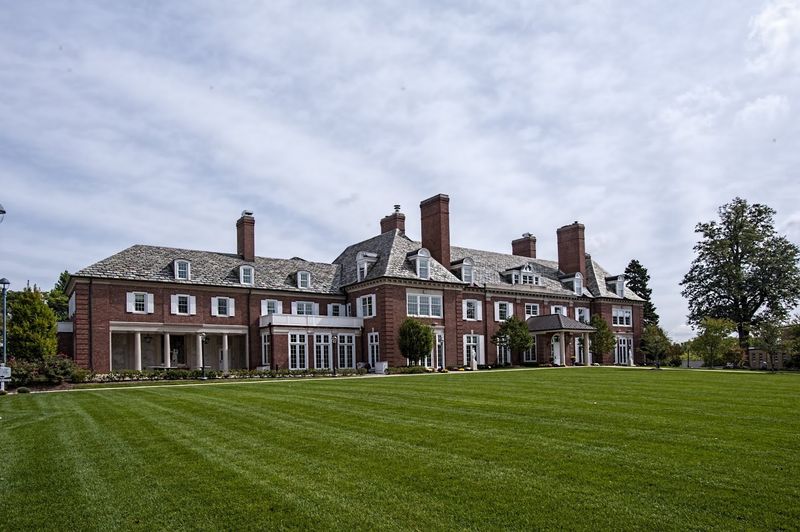 Fairleigh Dickinson University's Florham Campus Fairleigh Dickinson University's Florham Campus