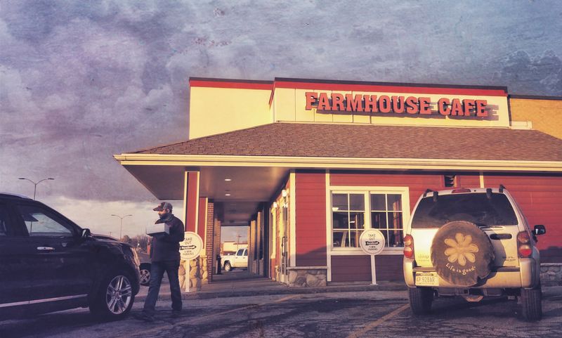 FarmHouse Cafe & Bakery - Omaha, Nebraska