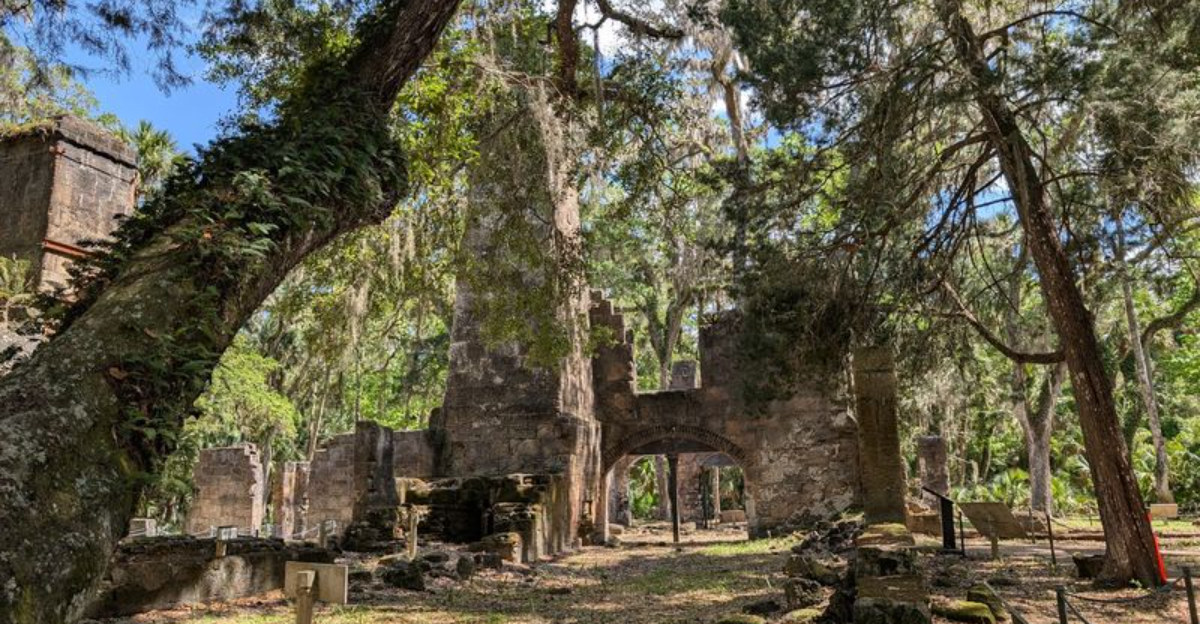 Florida’s Last Remaining Plantation Mansion Still Stands As A Remarkable Historic Landmark