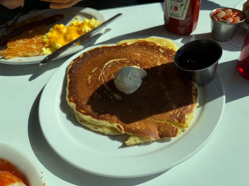 Fluffy Pancakes Big Enough To Share Fluffy Pancakes Big Enough To Share