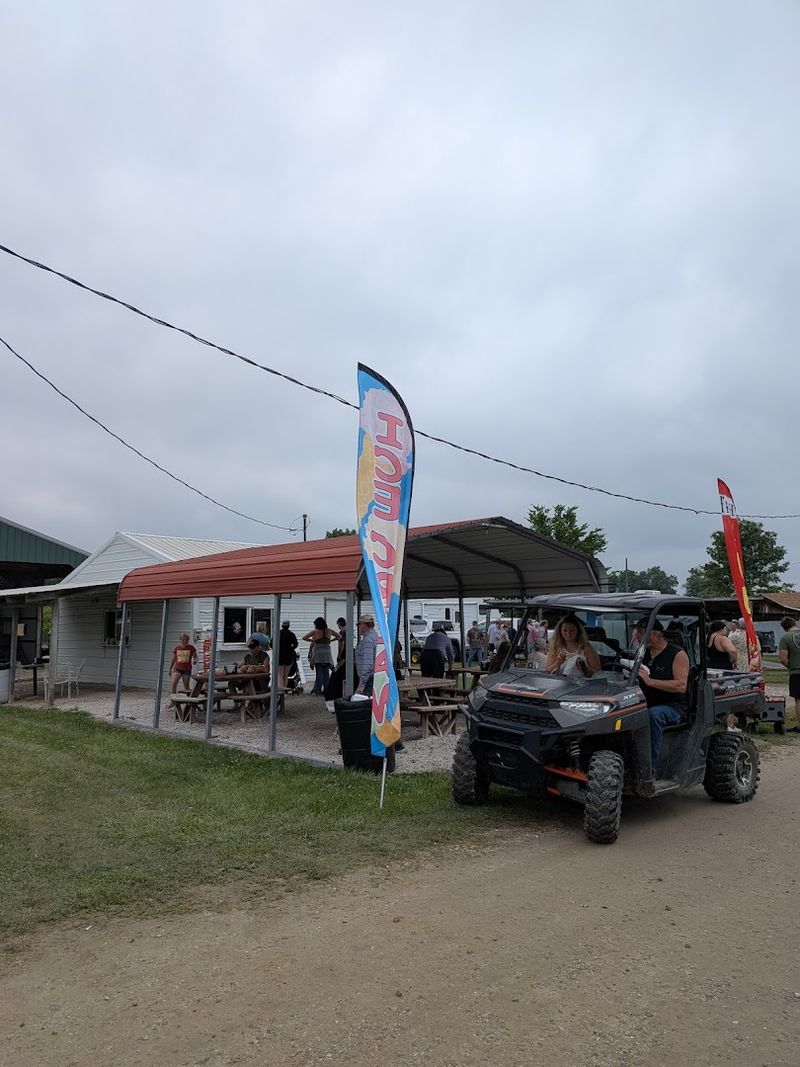 Food Vendors and the Mid-Way Cafe Keep You Energized All Day