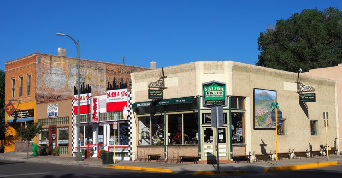 Foodies Are Falling In Love With This Charming Colorado Town Where Fresh Farm To Table Dining Is Part Of Everyday Life