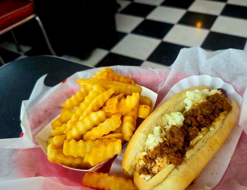 Foot-Long Hot Dogs With a Side of Nostalgia