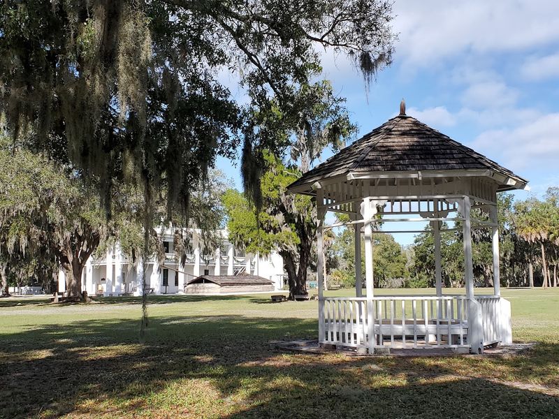 Free Admission to the Grounds
