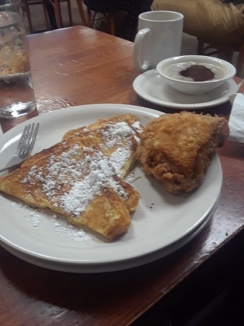French Toast With Just the Right Amount of Sweetness French Toast With Just the Right Amount of Sweetness