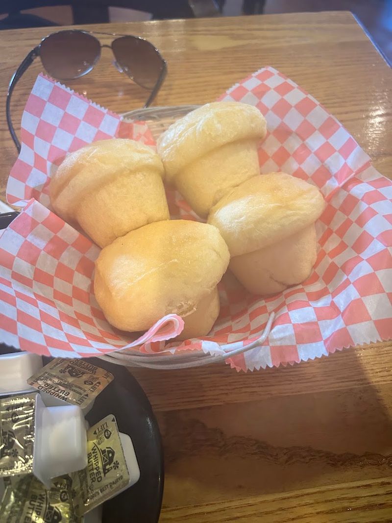 Fresh-Baked Dinner Rolls That Steal the Show Fresh-Baked Dinner Rolls That Steal the Show
