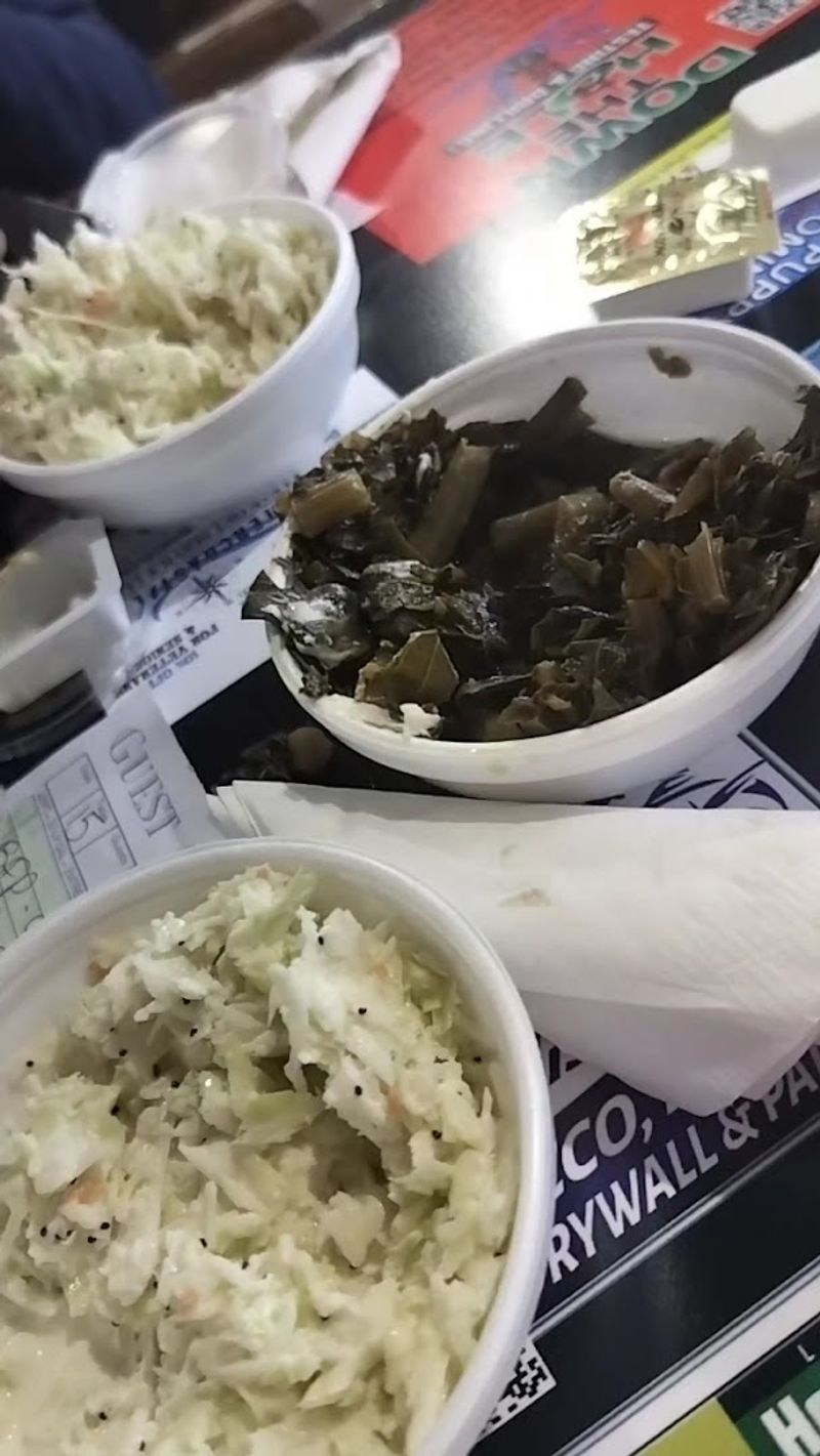 Fresh Coleslaw That Cuts Through the Richness Fresh Coleslaw That Cuts Through the Richness