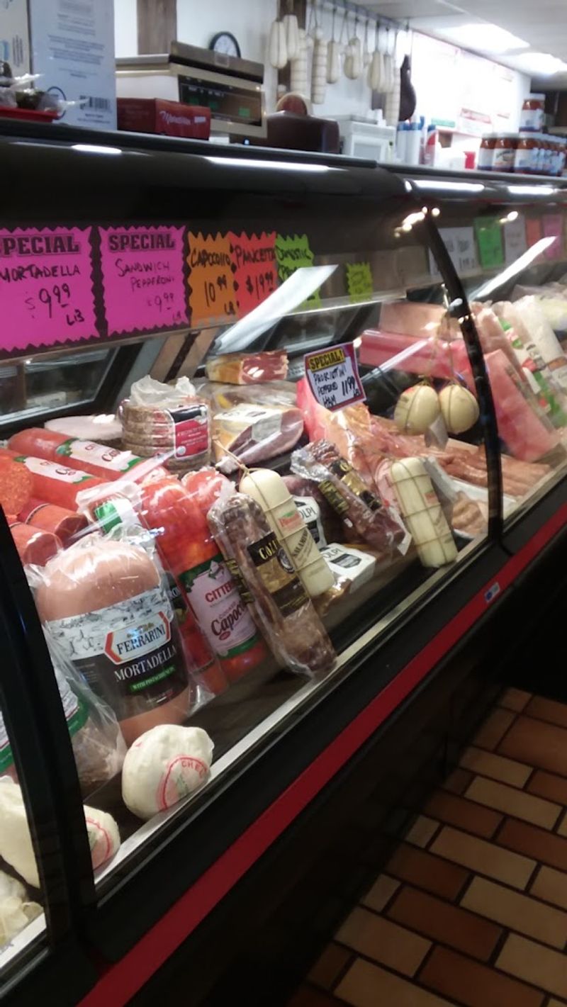 Fresh Mozzarella and Imported Prosciutto Fresh Mozzarella and Imported Prosciutto