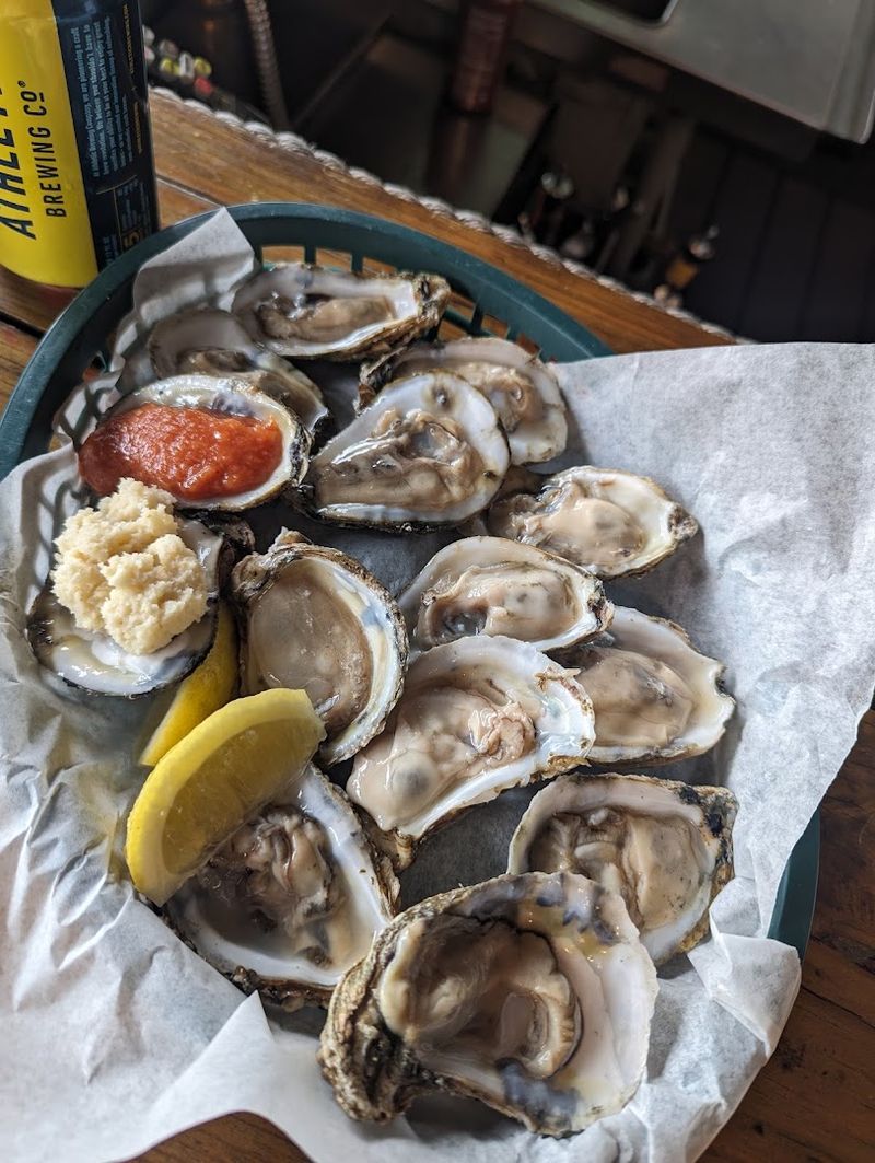 Fresh Oysters That Keep People Coming Back