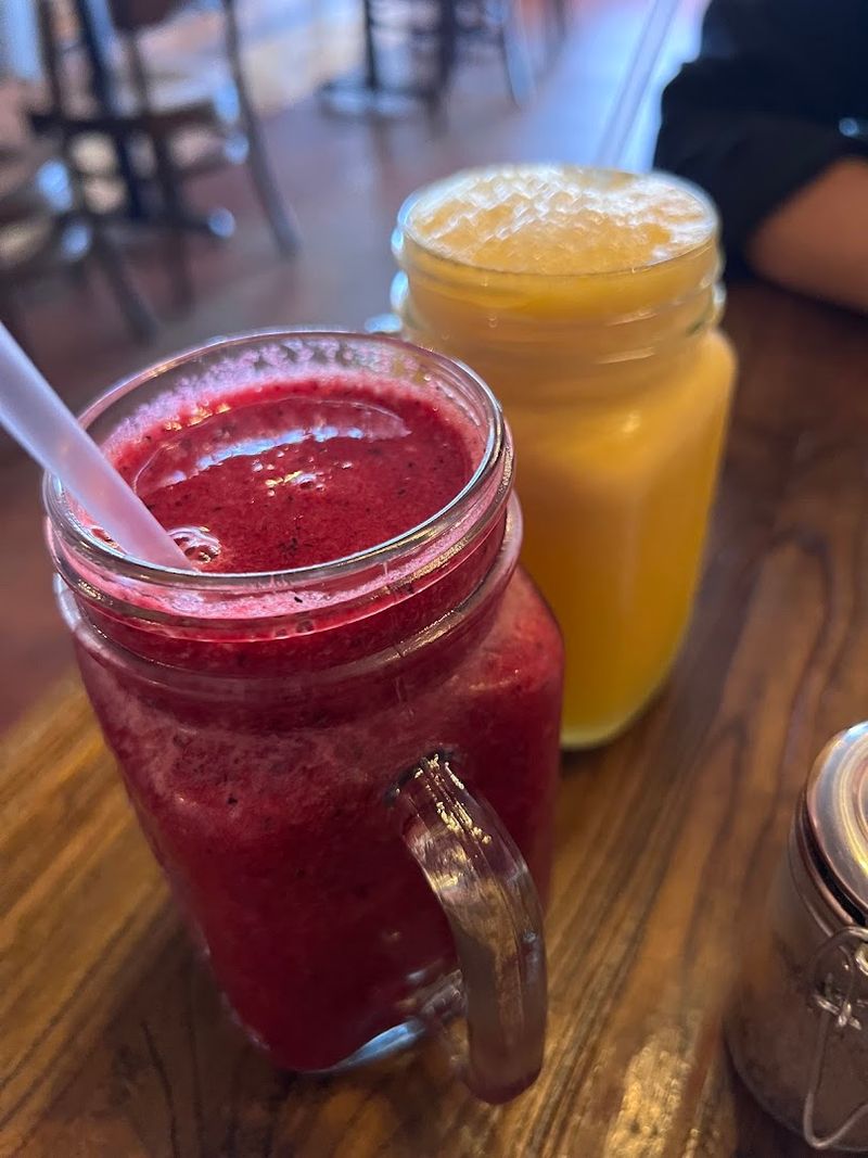 Fresh Squeezed Orange Juice and Farm-Fresh Ingredients