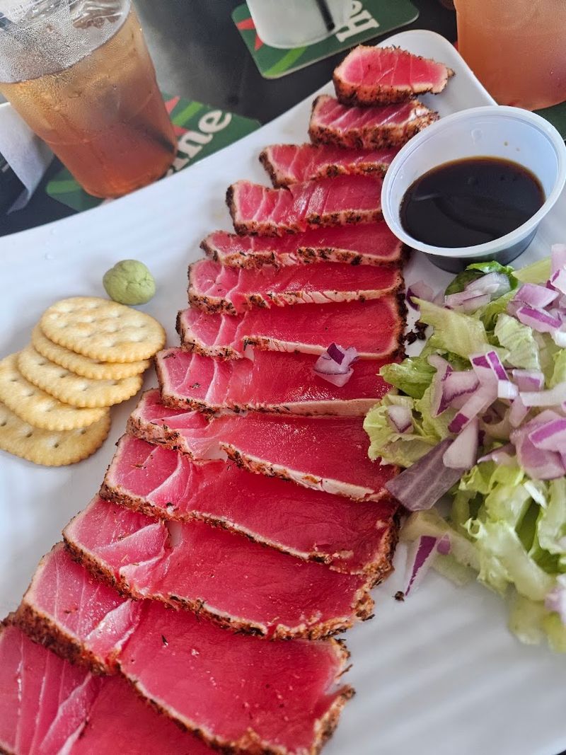 Fresh Tuna and Wings That Impress First-Timers