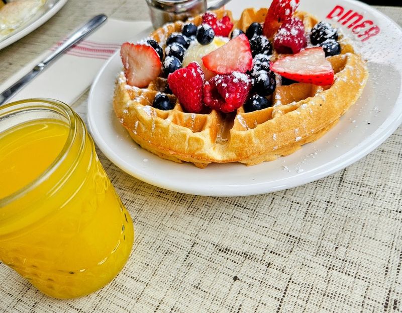 Freshly Squeezed Orange Juice That Starts Your Morning Right Freshly Squeezed Orange Juice That Starts Your Morning Right