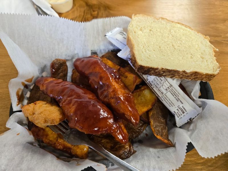 Friday Fish Fry That Keeps the Whole Town Talking