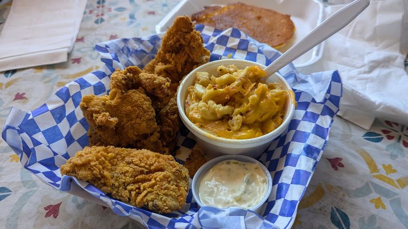 Fried Chicken With That Juicy, Crispy Magic Everyone's Chasing