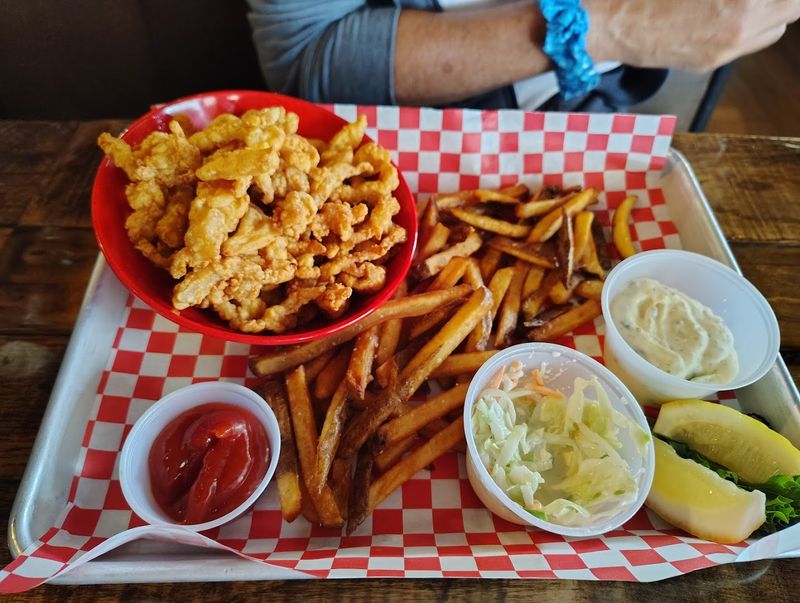 Fried Fish That Proves Freshness Is Everything Fried Fish That Proves Freshness Is Everything