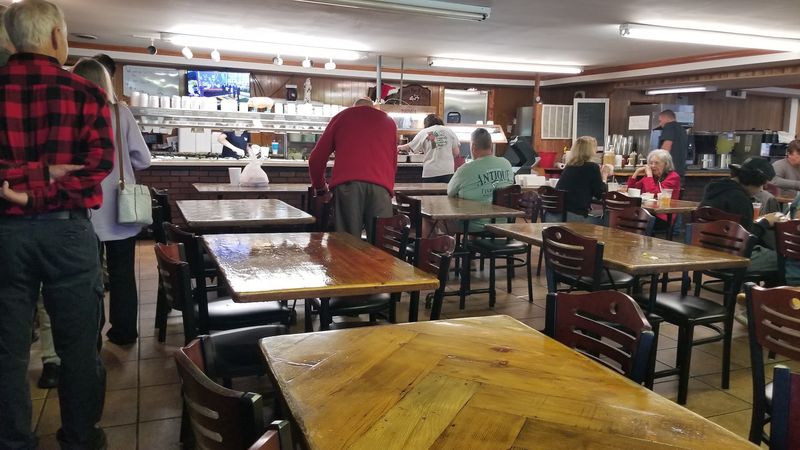 Friendly Staff and Customer Service That Keeps People Coming Back Friendly Staff and Customer Service That Keeps People Coming Back
