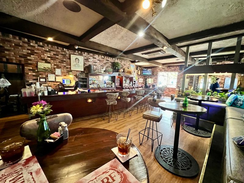 Friendly and Attentive Service That Guests Notice Friendly and Attentive Service That Guests Notice