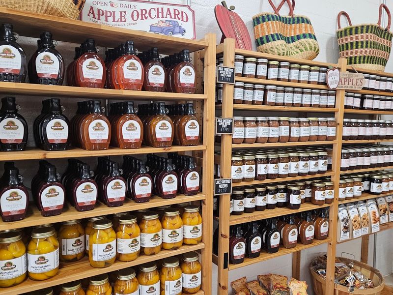 Fudge, Jams, and Gifts From the Farm Store