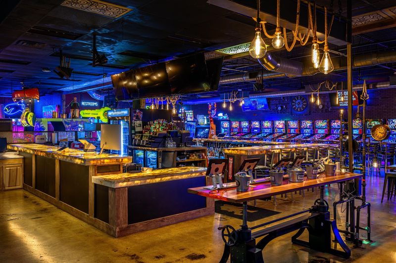 Full Bar Service With Cocktails, Beer, and Mocktails