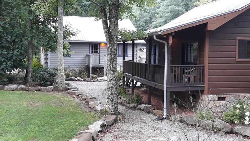 Fully Equipped Cabins With Fireplaces and Kitchens