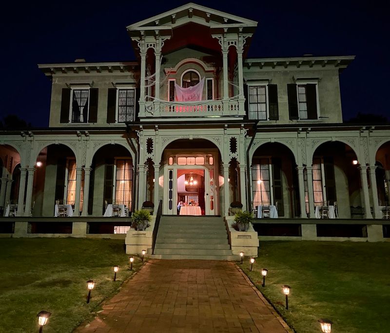 Ghostly Encounters That Will Give You Chills