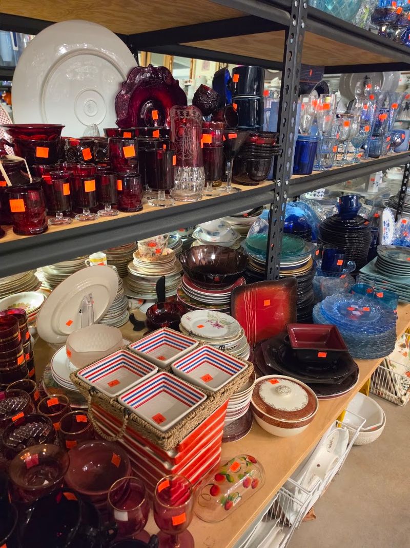 Glassware, Dishes, and Kitchen Accessories