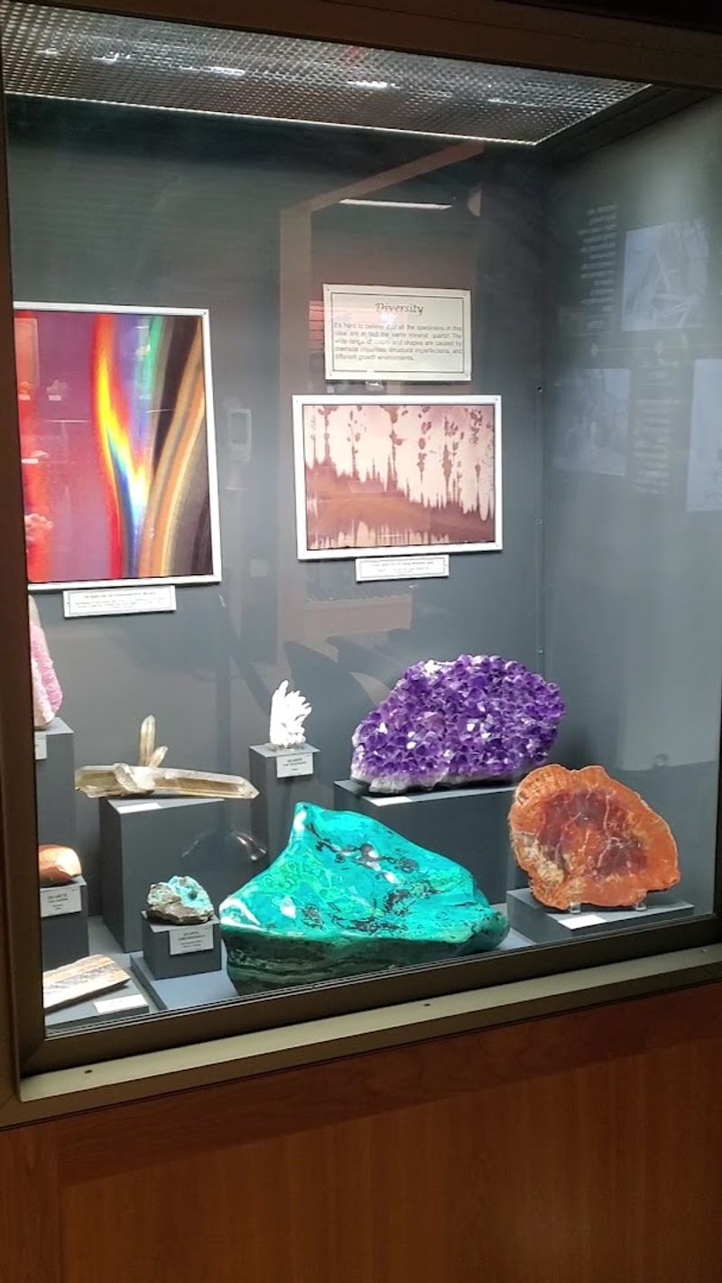 Glowing Rocks That Will Leave You Speechless