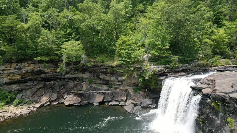 Grace's High Falls: Alabama's Tallest Seasonal Waterfall Grace's High Falls: Alabama's Tallest Seasonal Waterfall