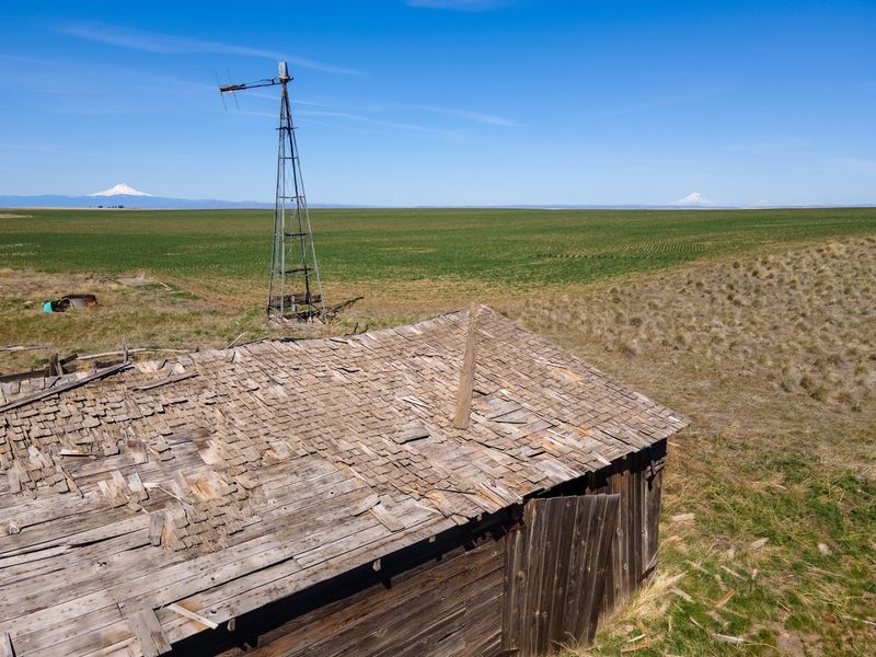Grass Valley's Shadow: Kent's Northern Neighbor Grass Valley's Shadow: Kent's Northern Neighbor