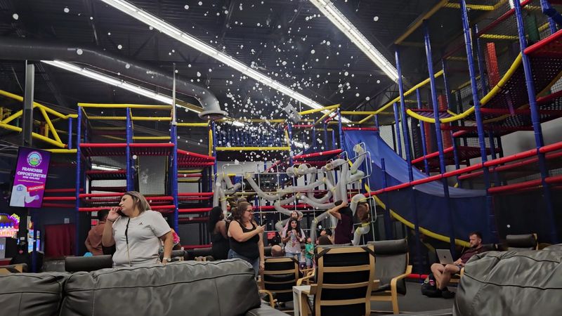 Gusty Gizmo Air Tubes — A Unique Attraction Kids Love Gusty Gizmo Air Tubes — A Unique Attraction Kids Love