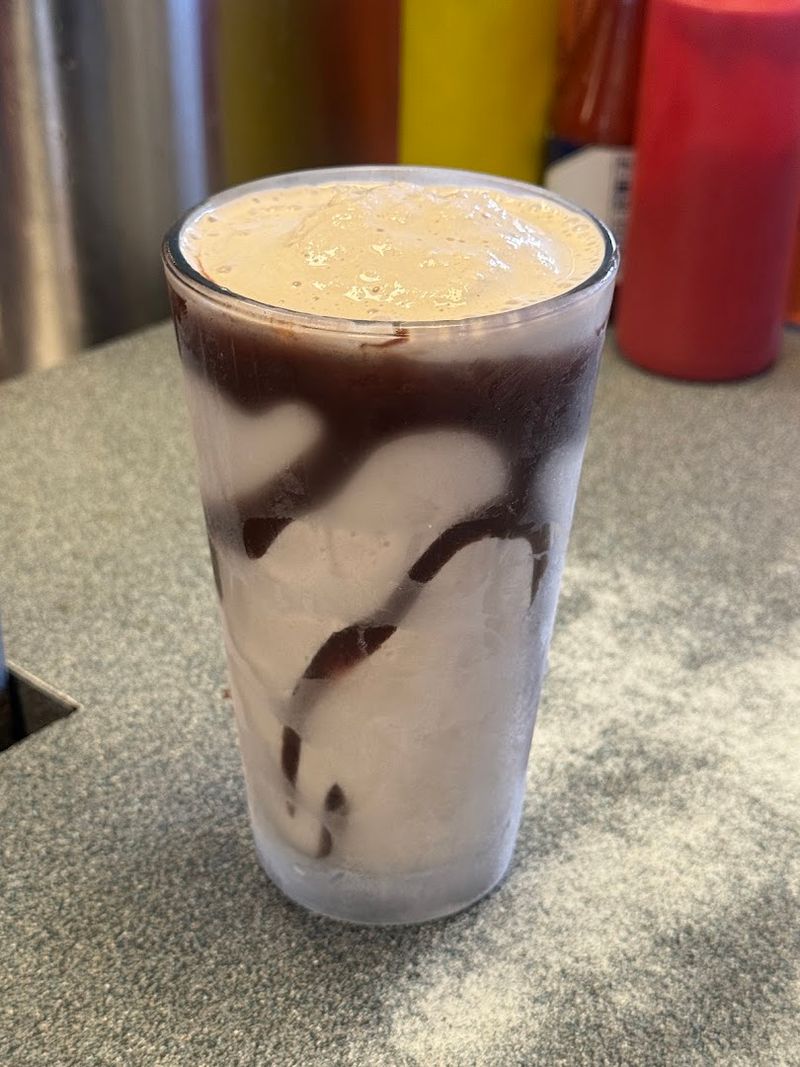 Hand-Dipped Milkshakes Worth Every Sip