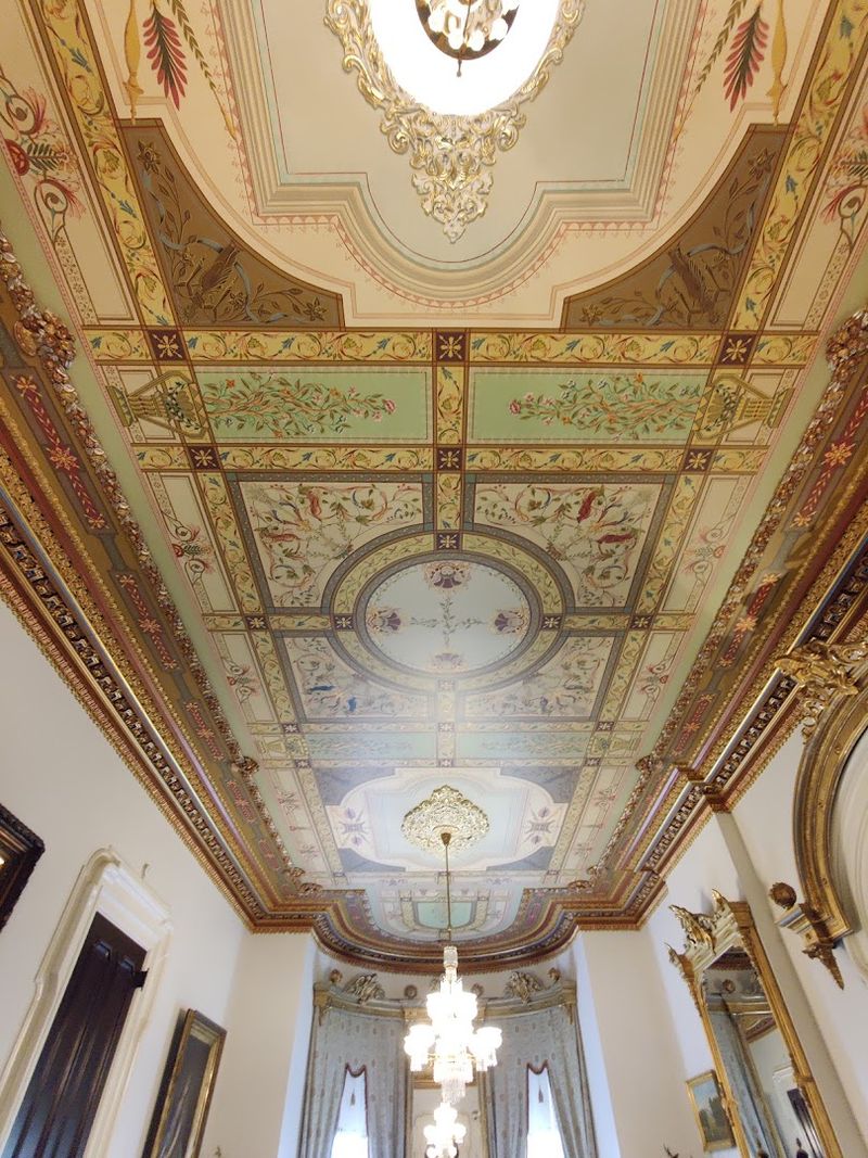 Hand-Painted Ceiling Frescoes That Will Make Your Jaw Drop Hand-Painted Ceiling Frescoes That Will Make Your Jaw Drop