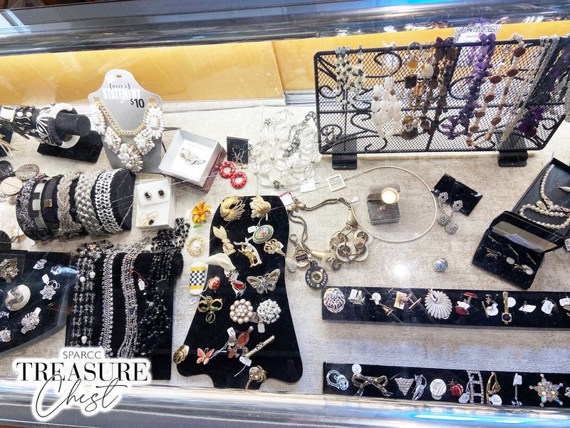 Handbags and Accessories Worth Every Penny Handbags and Accessories Worth Every Penny