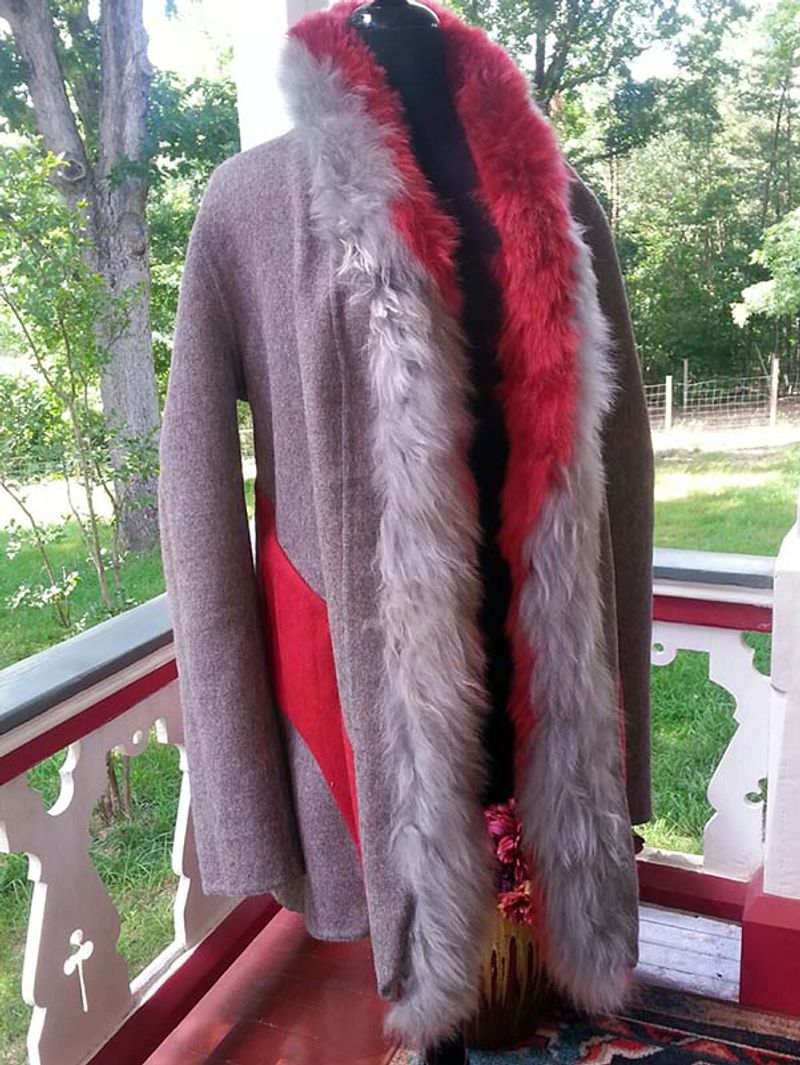 Handcrafted Alpaca Clothing and Accessories Handcrafted Alpaca Clothing and Accessories