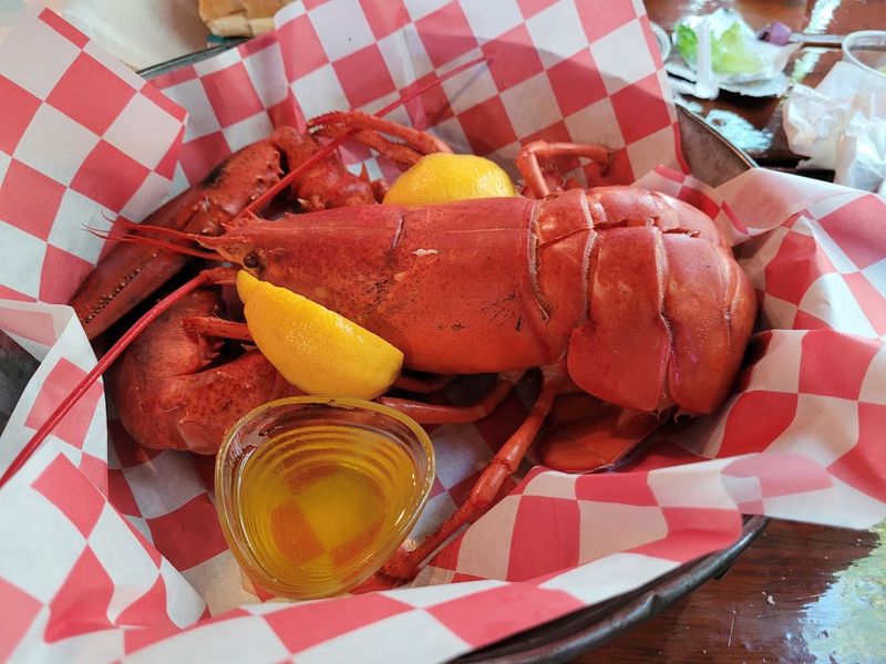 Harvey Cedars Shellfish Company - Long Beach Island