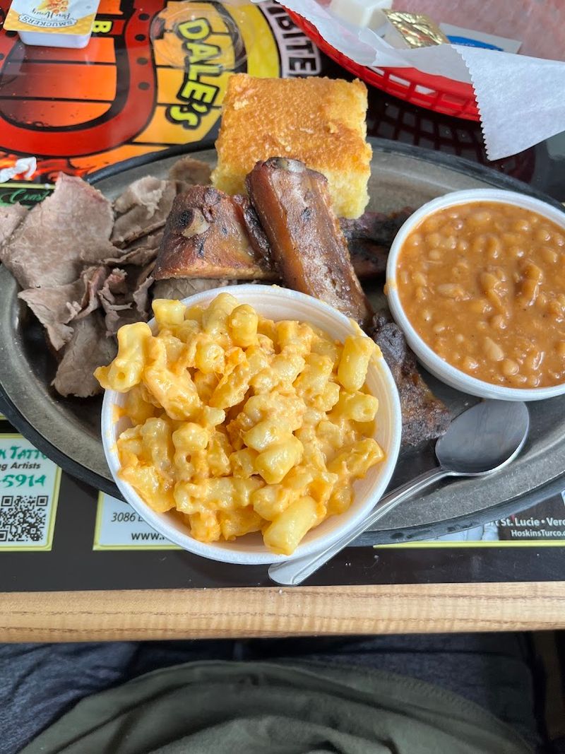 Hearty Combo Platters Built for Big Appetites Hearty Combo Platters Built for Big Appetites