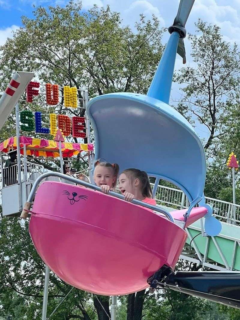 Helicopter Rides That Send Little Ones Soaring With Joy Helicopter Rides That Send Little Ones Soaring With Joy