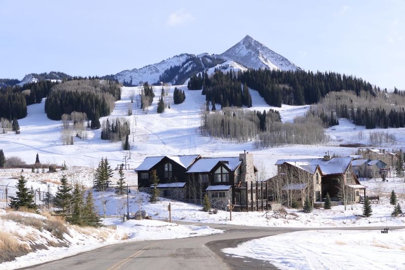 Hiking to Mount Crested Butte Summit