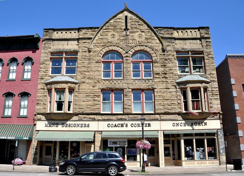 Historic Architecture Along Second Avenue